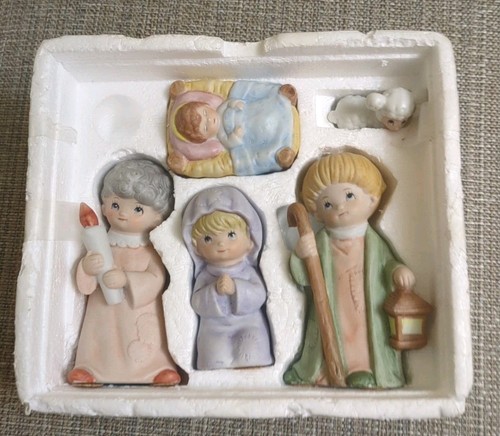 Avon piece porcelain - piece,